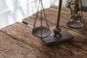 Justice scale weight