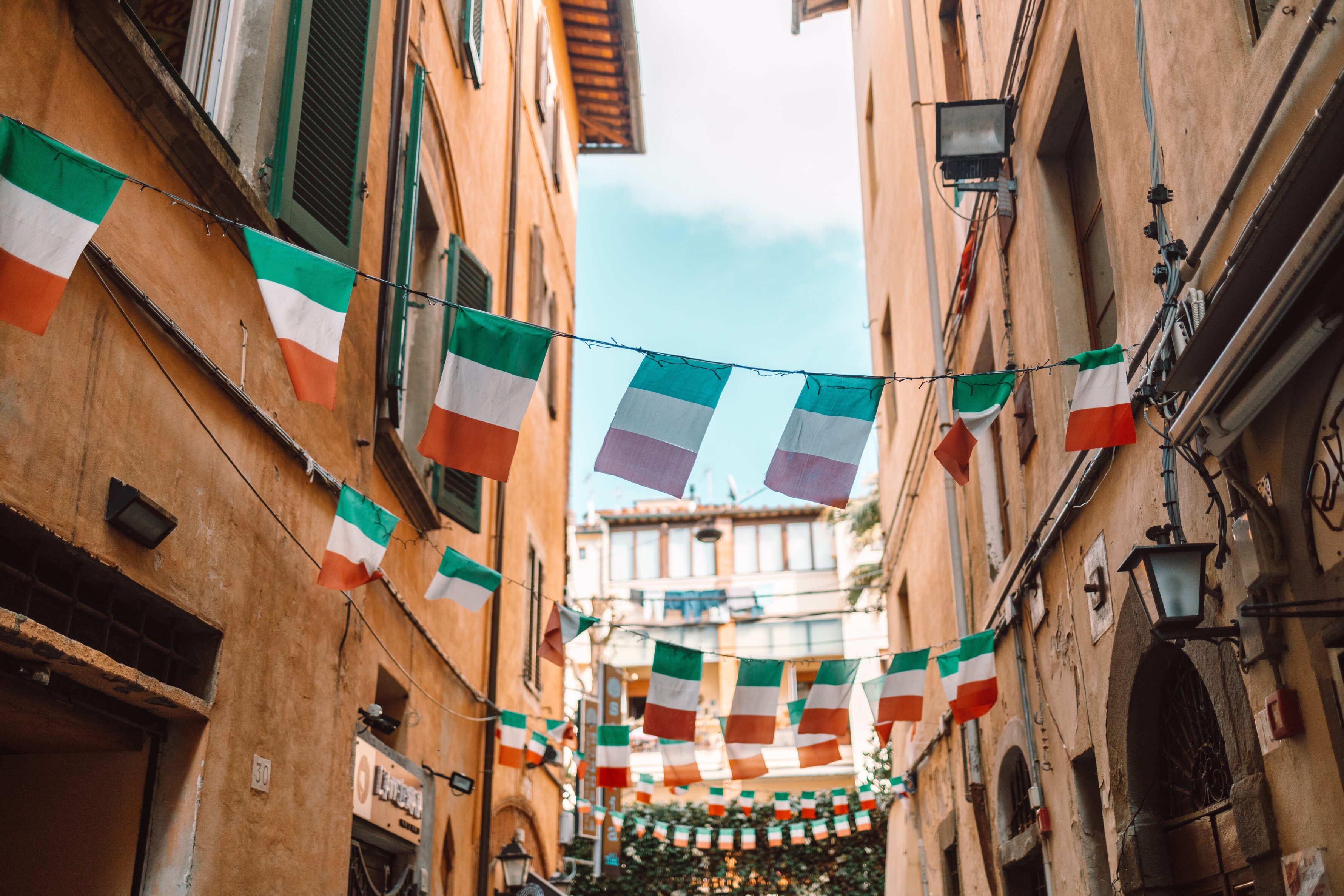 Flaglets around Italy